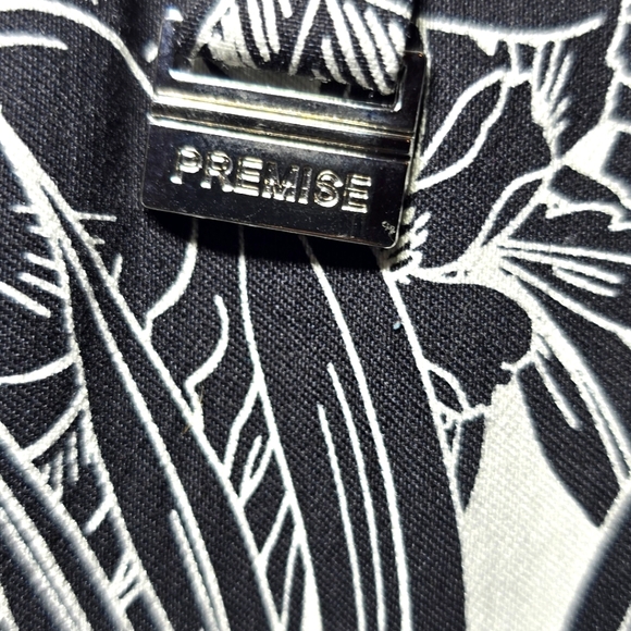 Premise Stretchy Black and White Flat Front Shorts with Tropical Print - Xl - Picture 4 of 6